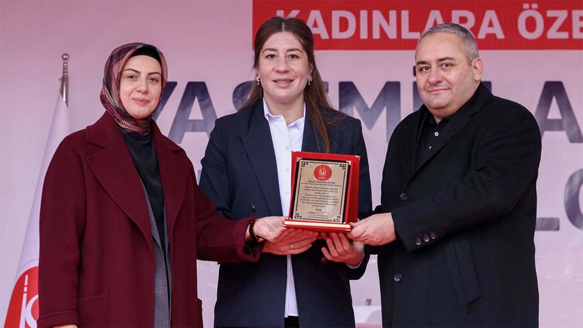 Ankara Keçiören'de Ücretsiz Sunuluyor Ankara Keçiören’de kadınlara ve kız öğrencilere yönelik spor eğitimi, uzman eğitmenler eşliğinde tamamen ücretsiz sunuluyor. Modern donanımlı merkez, sağlıklı yaşam ve eğitici faaliyetleri bir araya getiriyor.