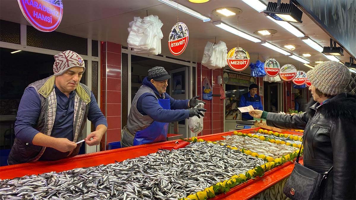 Bolu’da Hamsi Yok Sattı