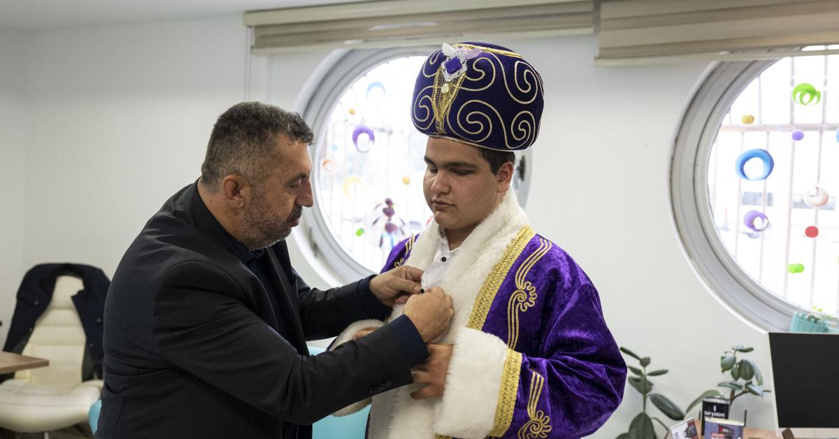 ankarada gorme engelli ogrenciler meddahlikla hayat buluyor erGDXAXz.jpg