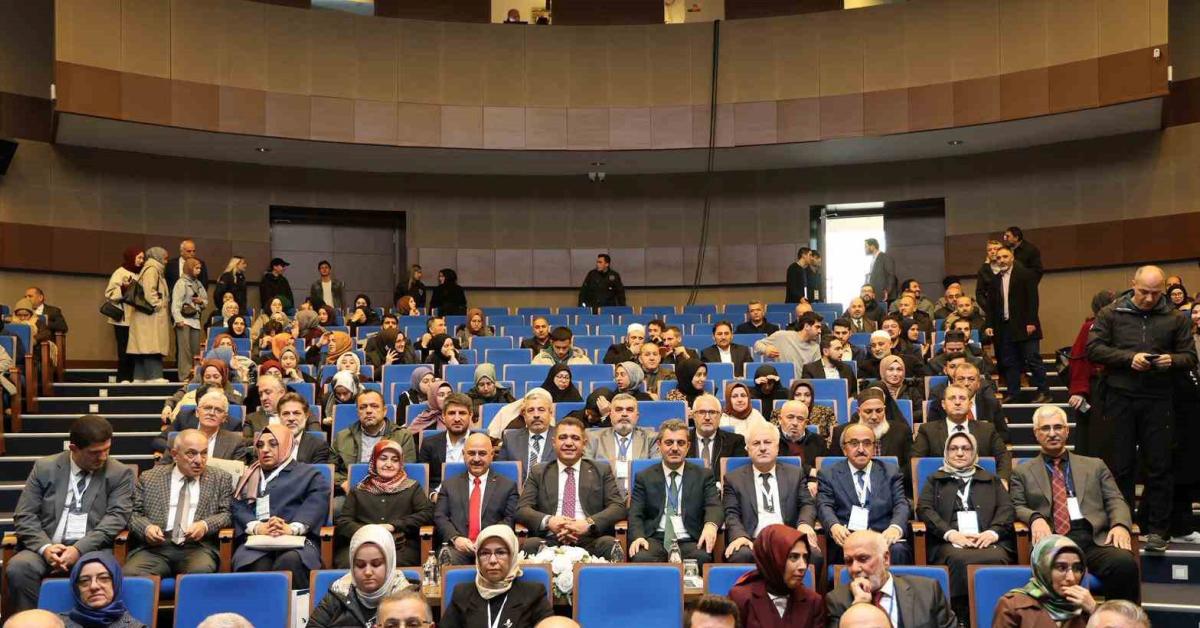 duzcede alimlerin mirasi bilgelik ve kulturel zenginlik sempozyumu 7wBwcplK.jpg