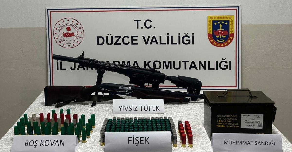 duzcede silah sesleri korkuttu havaya ates eden iki sahis yakalandi wl5YKjFD.jpg