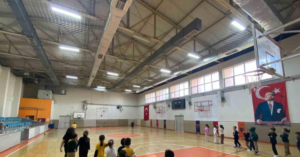 duzcede yuzlerce ogrenci geleneksel oyunlarla egleniyor ZRtDhSkW.jpg