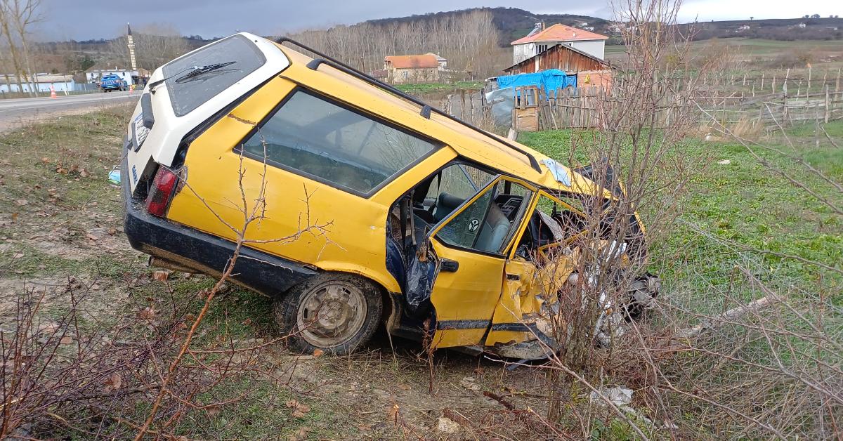 karabuk eflanide feci trafik kazasi 6 kisi yaralandi Es4H9Ouc.jpg