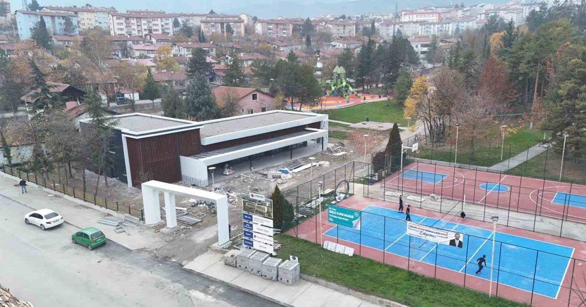 karabukte modern sosyal tesis projesi tamamlanmak uzere exYm83Ys.jpg