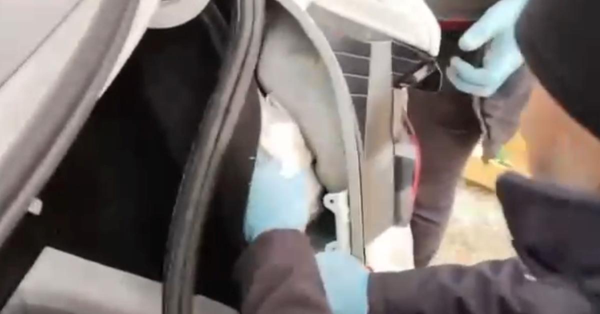 kastamonuda supheli arac durduruldu torpido ve bagajdan uyusturucu fiskirdi gMQOlUjS.jpg