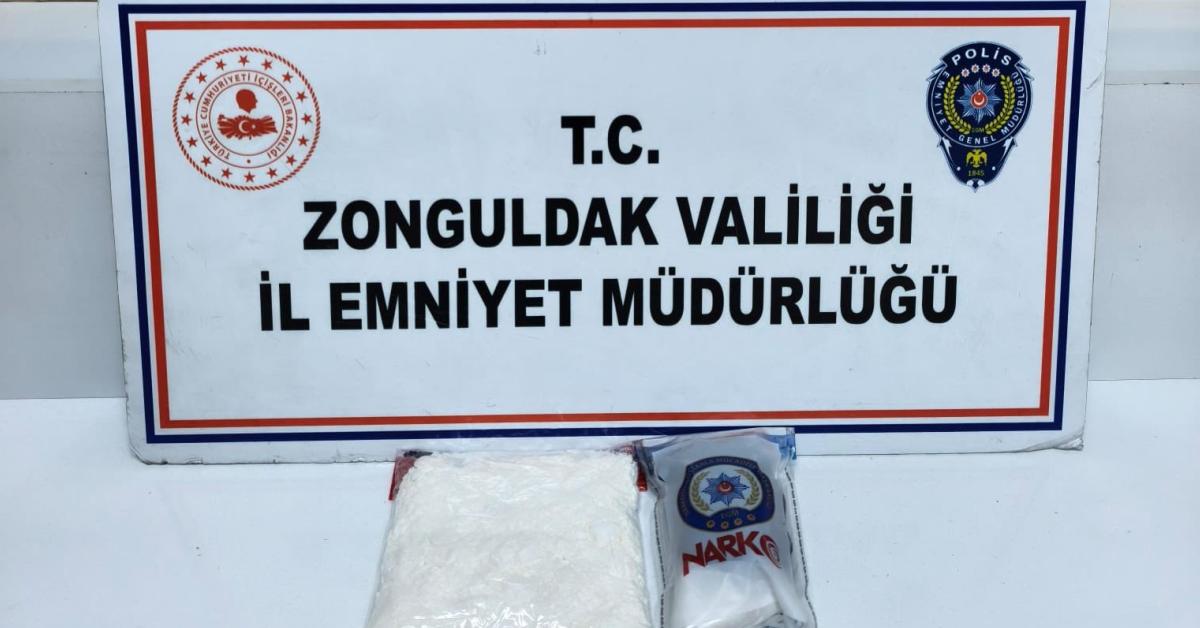 zonguldakta uyusturucu operasyonu 3 supheli tutuklandi lr8gx1Kk.jpg