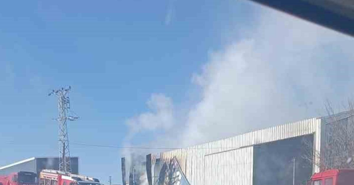 ankara akyurtta fabrikada yangin panigi yWxKMQDA.jpg