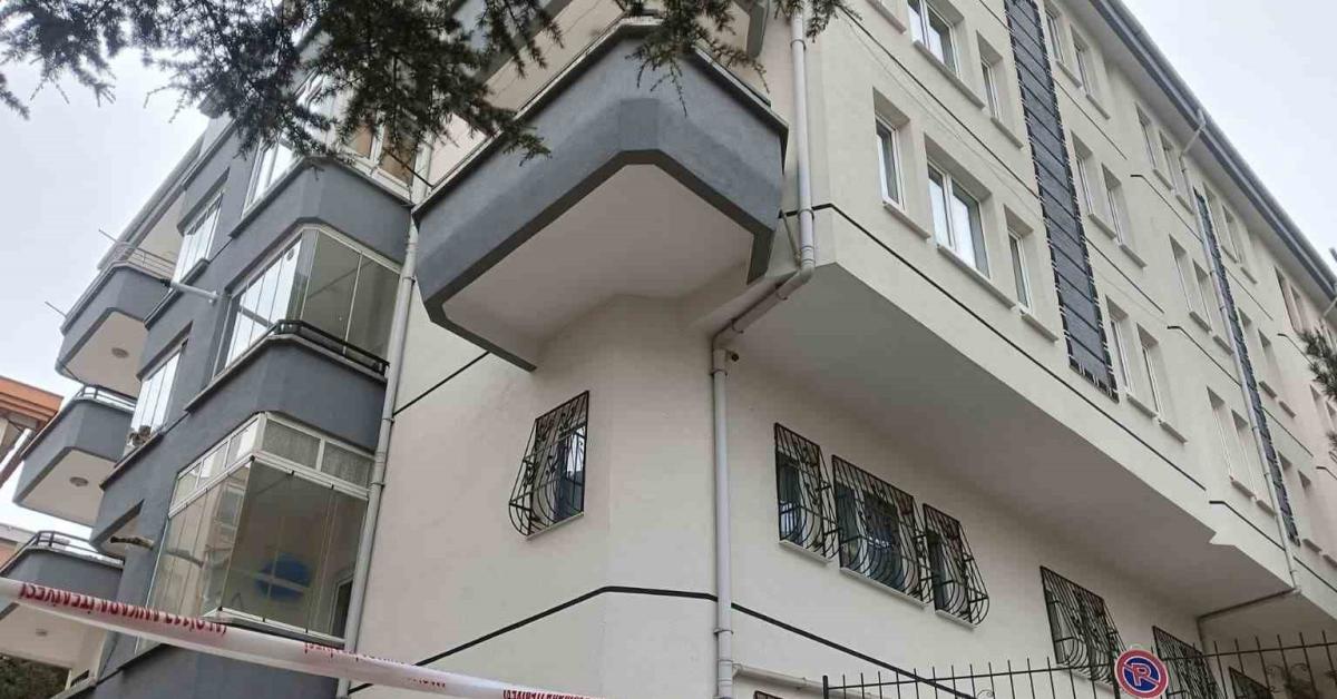 ankara cankayada bir apartmanin kolonlari coktu 9YbnpmpP.jpg