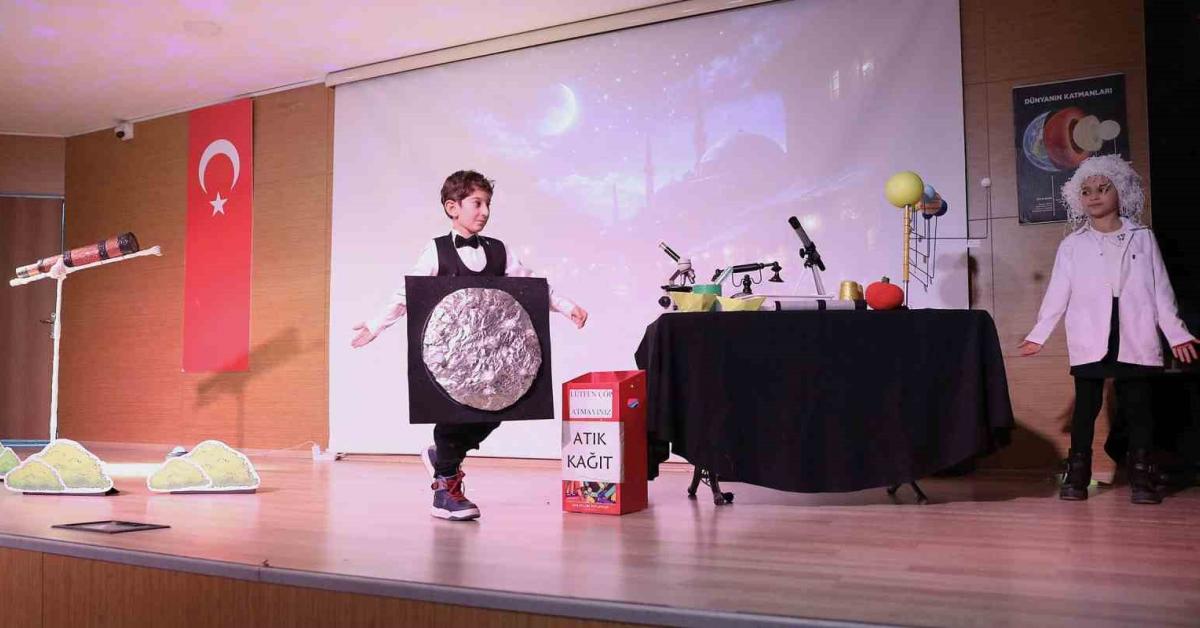 ankara keciorende bilimin isiginda eglenceli tiyatro mm35e55c.jpg