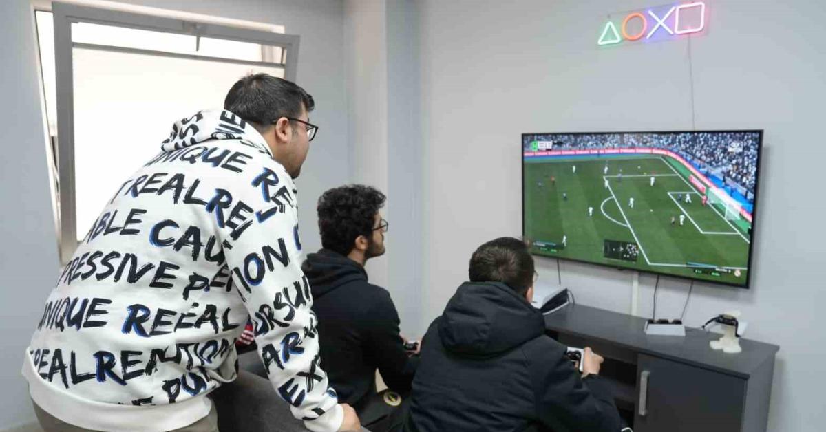 ankara keciorende gencler eafc 26 ile dijital futbolda kapisti Yd499pW6.jpg