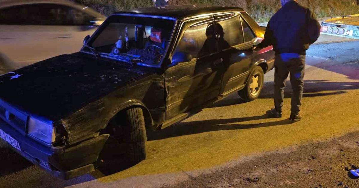 bartinda saskina ceviren trafik kazasi 4 yarali R32EdjGh.jpg