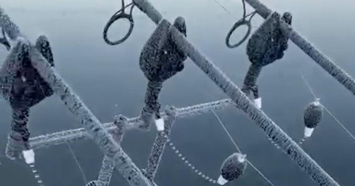 bilecikte kamp yapan maceraperestlerin otalari buz tuttu vprcAWrx.jpg