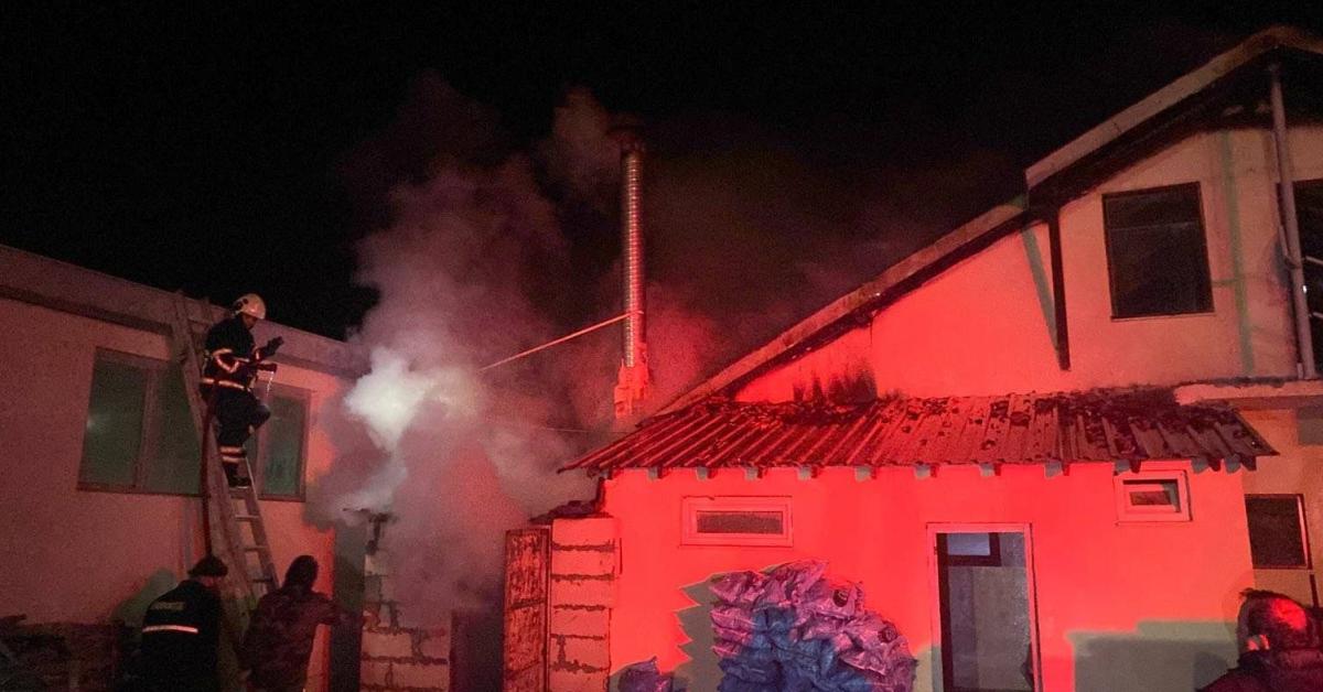 bilecikte mermer fabrikasinda korkutan yangin dYCdKtiW.jpg