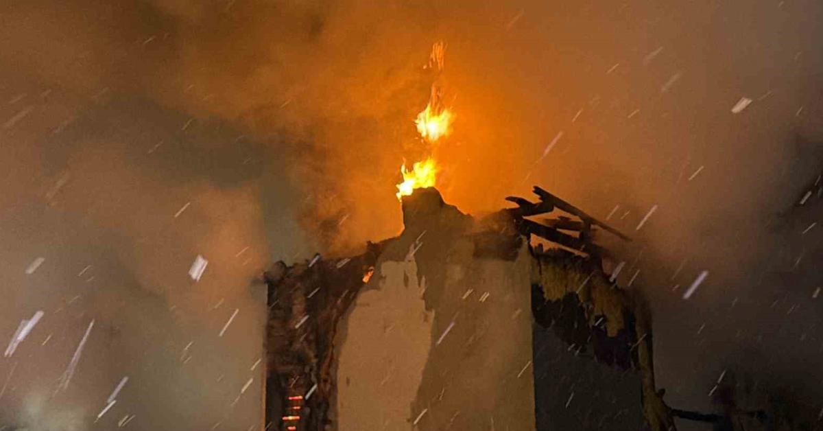 duzcede korkutan bir yangin cikti rP3XU6Ie.jpg