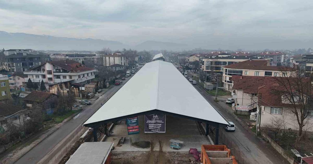 duzcede modern tuhafiyeciler pazaryeri projesi hizla ilerliyor OXAL16vY.jpg