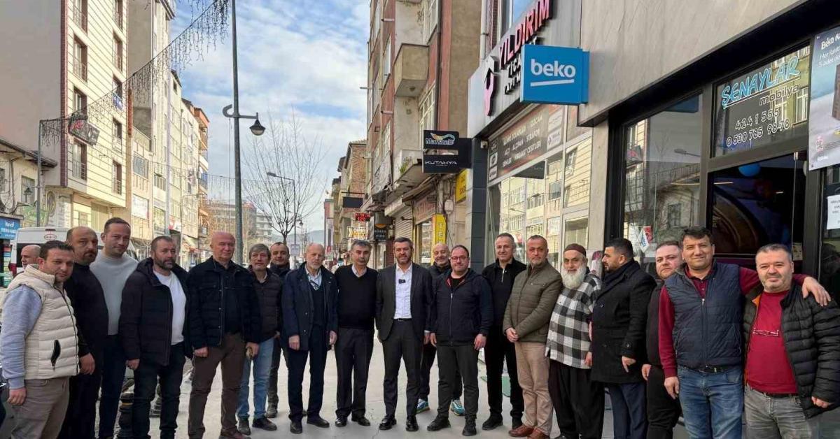 karabuk belediye baskani cetinkaya cadde esnafiyla bulustu crIuBQ6x.jpg