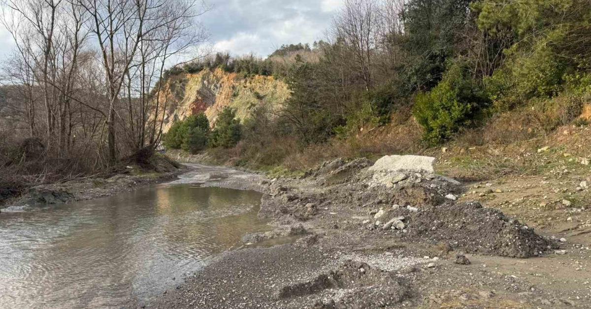 zonguldak ereglide yagmur sonrasi camur deryasi rchQha8A.jpg