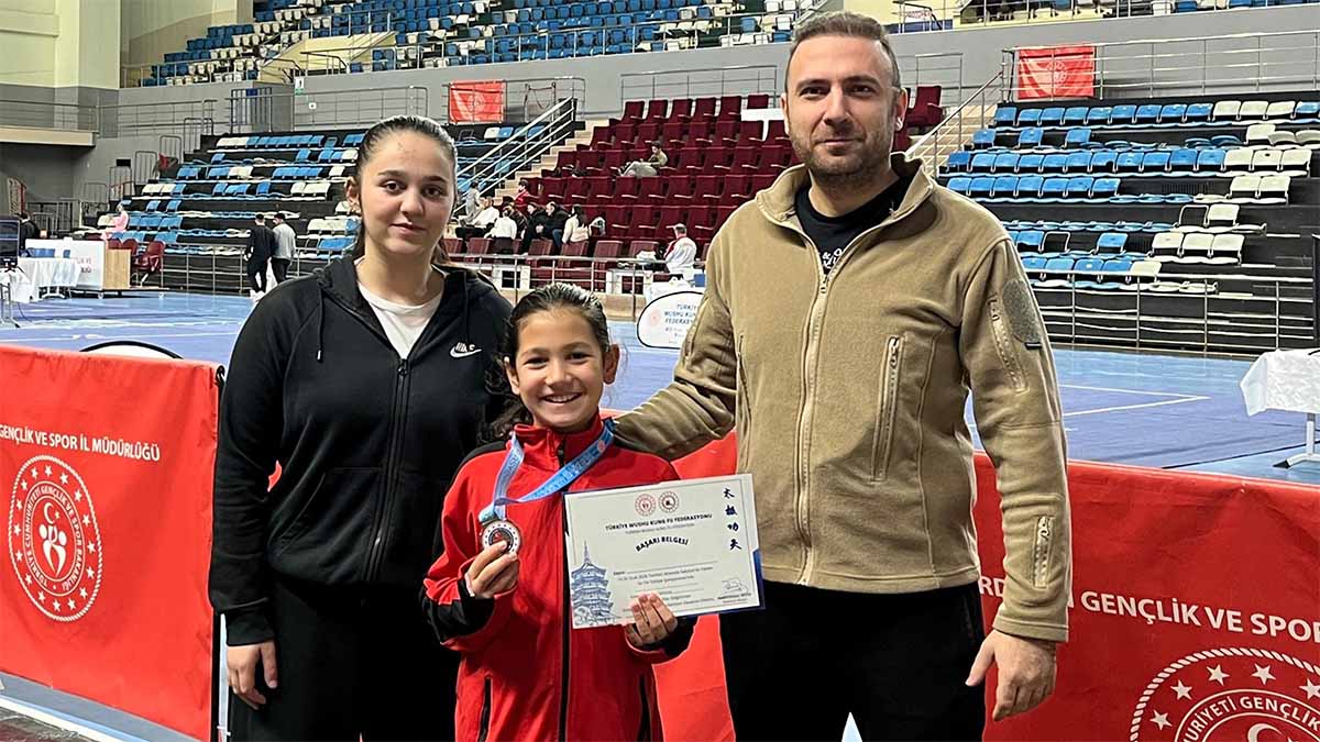 Bolu’nun Minik Şampiyonu Türkiye İkinciliğiyle Döndü