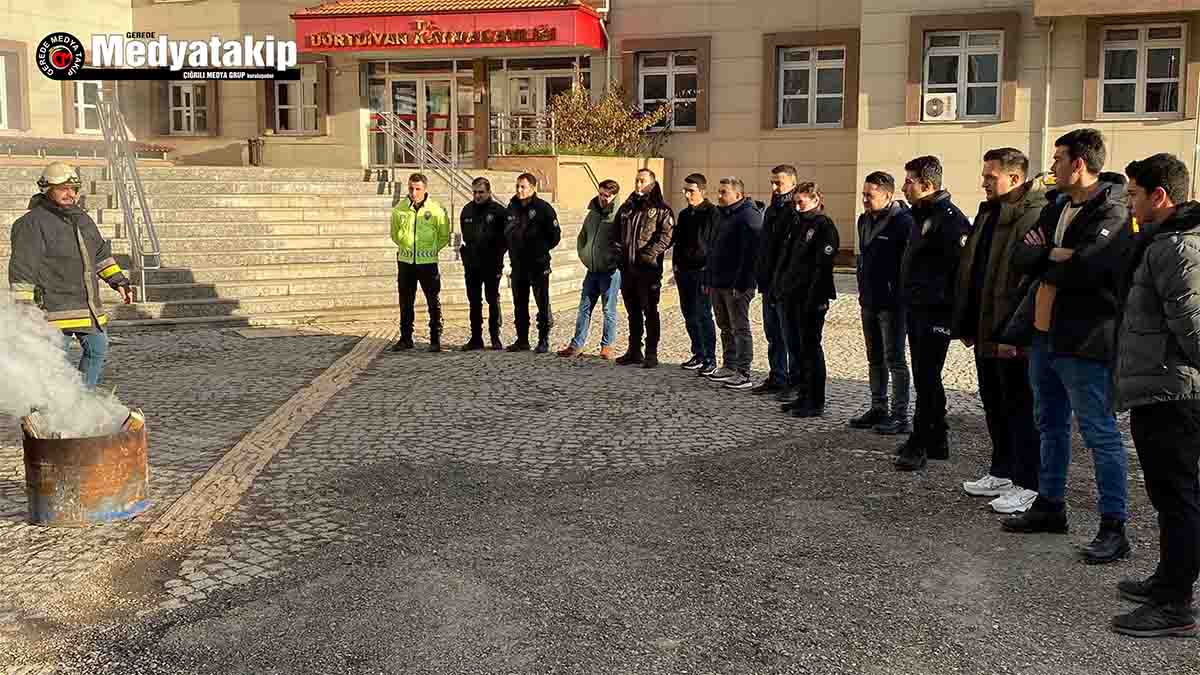Dörtdivan’da Polis Ekiplerine Uygulamalı Yangın Eğitimi2