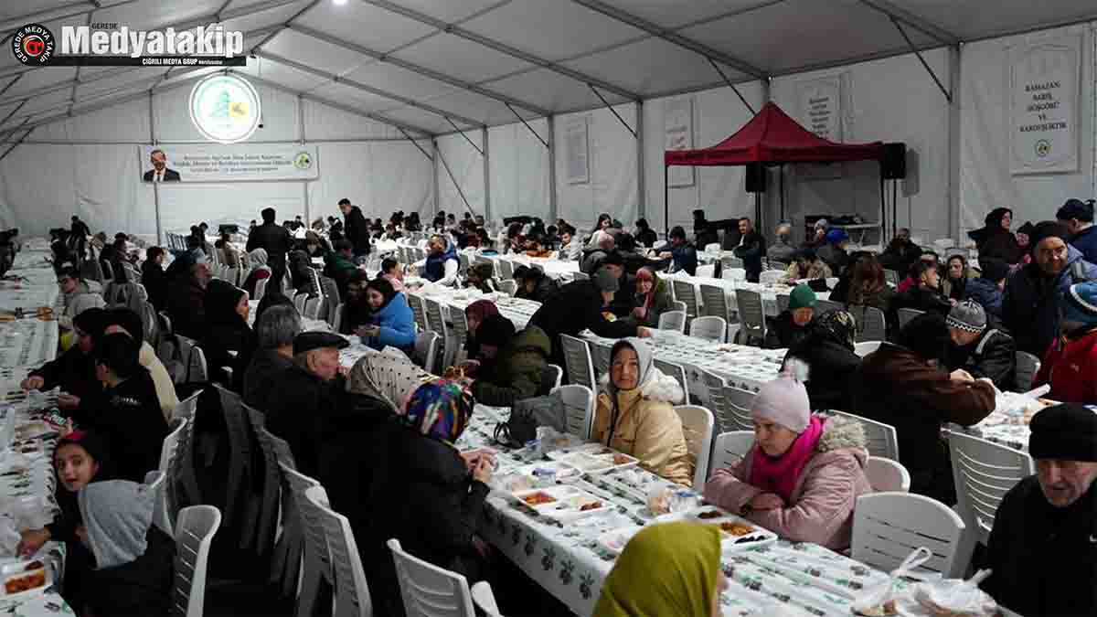 Tanju Özcan İlk İftarda Vatandaşlarla Bir Araya Geldi2