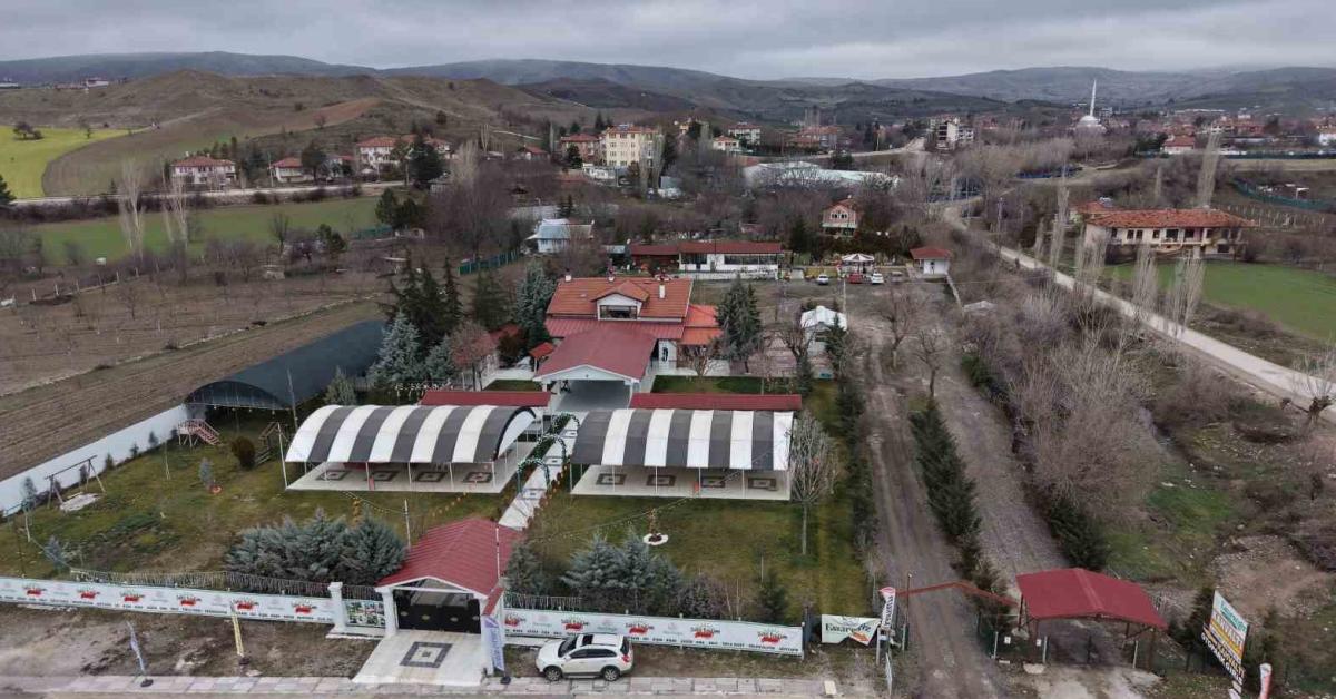 ankara cubukta kardeslerin hobi bahcesinde hayal gercege donusuyor blAjee1X.jpg