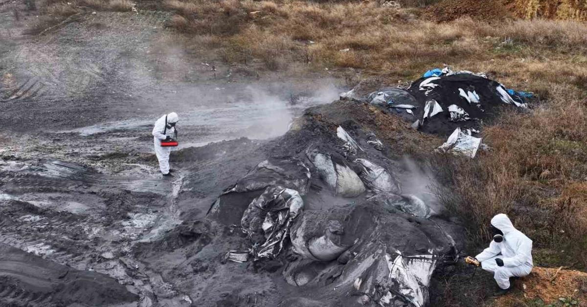 ankara sincanda kacak dokum felaketi yagmur ile kotu koku ve duman ortaya cikti jIuDNxqD.jpg