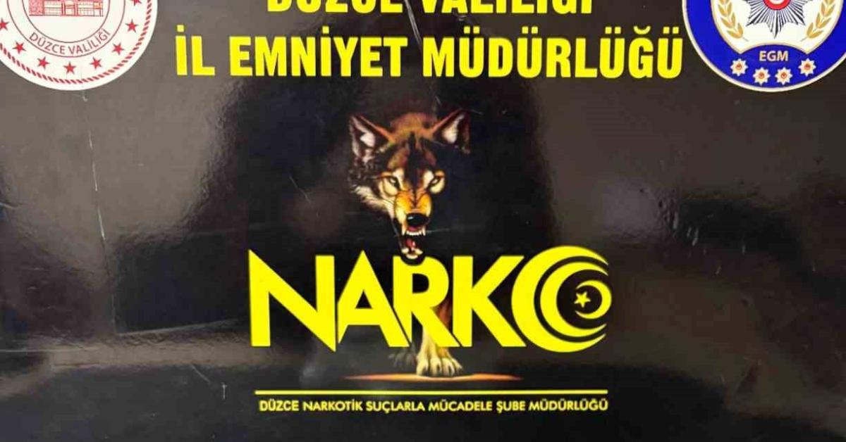 duzcede uyusturucu operasyonu iki sahis sucustu yakalandi ED4kVbwg.jpg