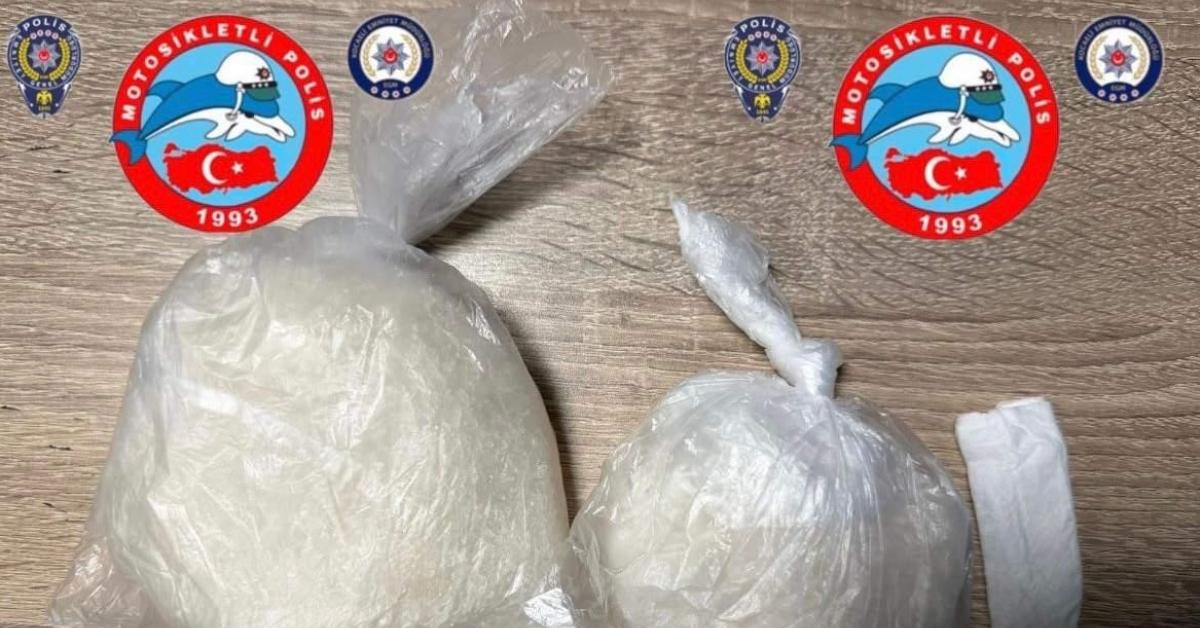 izmitte 4 suphelide uyusturucu ele gecirildi 42hErh1f.jpg