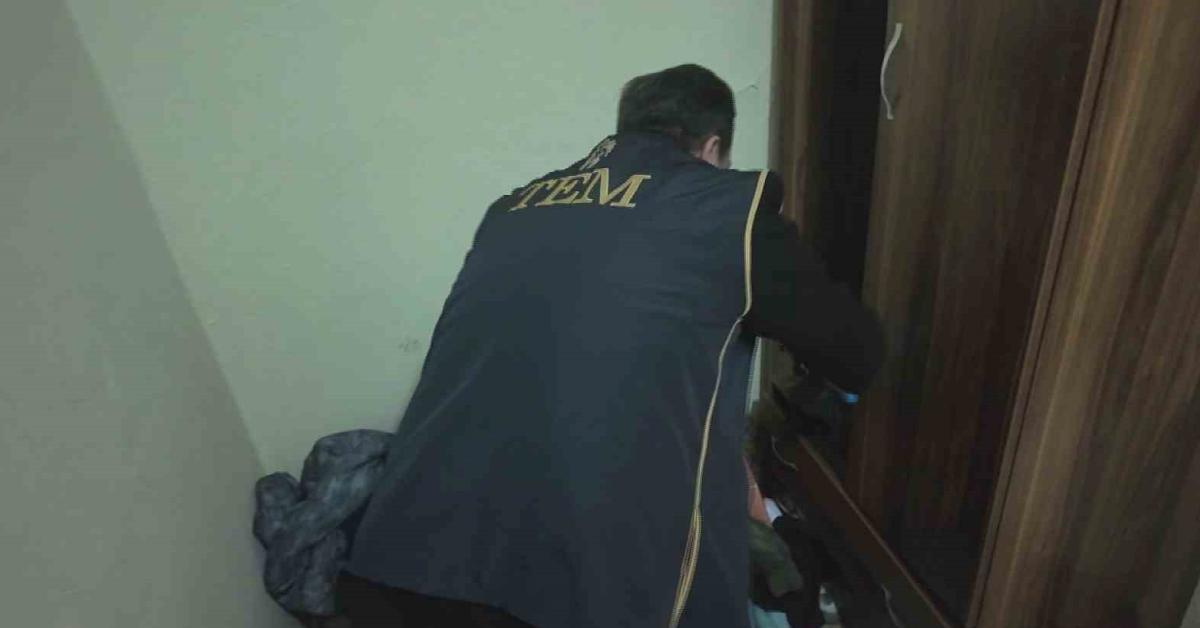 kastamonuda deasa darbe 1 gozalti cok sayida belge ele gecirildi 34y69TwL.jpg