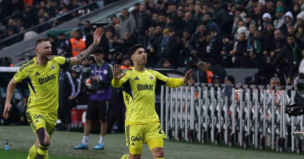 kocaelide skriniara cezai basvuru taraftarlara yapilan rezil hareket en5DAgZD.jpg