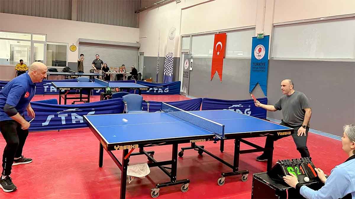 Bolu'da Yoğun Mesaiye Ara Verdiler2