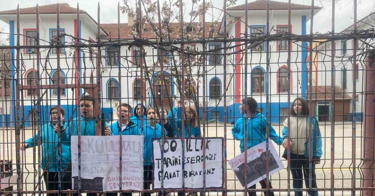 ankara cankayada okul krizi velilerden devir kararina tepki YjHIZRx3.jpg