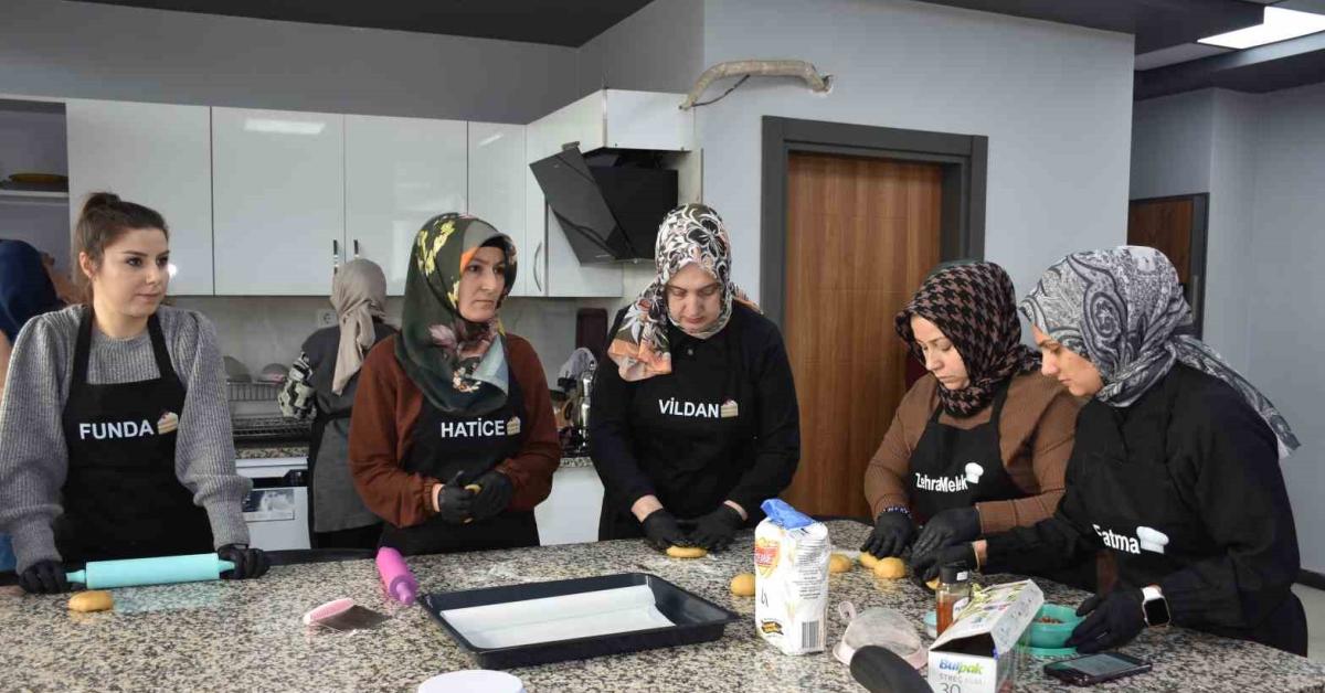 hendekte kadinlar meslek edinerek bagimsizliklarini kazaniyor RWpPtrWk.jpg