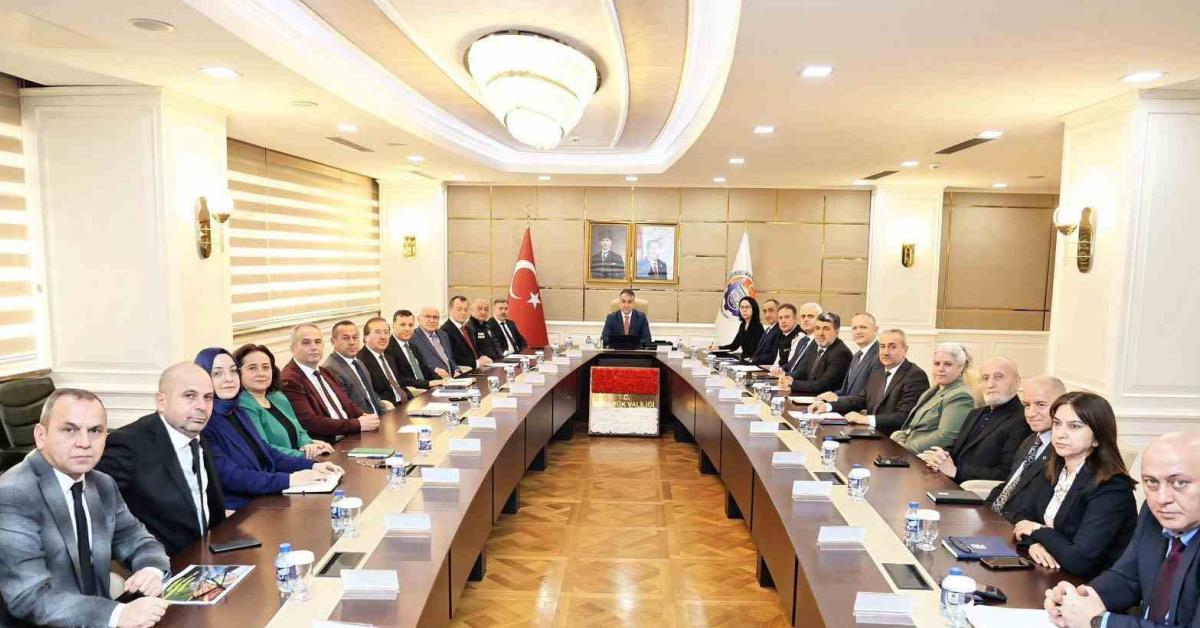 karabukte bagimlilikla mucadele toplantisi yapildi W9qpsyYT.jpg