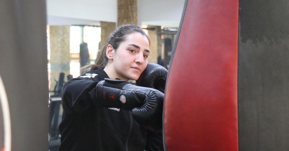 sakaryada kilo vermek icin basladi avrupa sampiyonu oldu PDxyrVHA.jpg