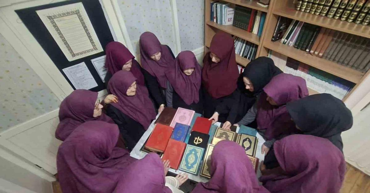 zonguldak alaplida kadinlar 1200 kuran i kerim gonderdi 8fBRkzvC.jpg