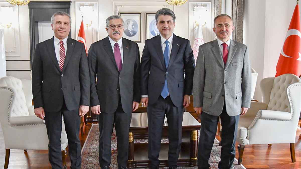 AK Parti Genel Başkan Yardımcısı Yayman Bolu’da Vali Aydın’ı Ziyaret Etti