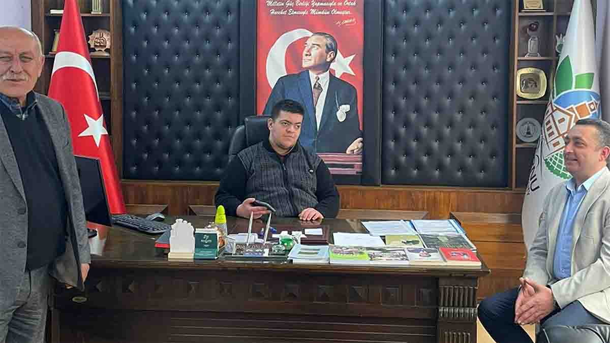 Bolu'da Özel Çocuklar Makam Koltuklarını Devraldı