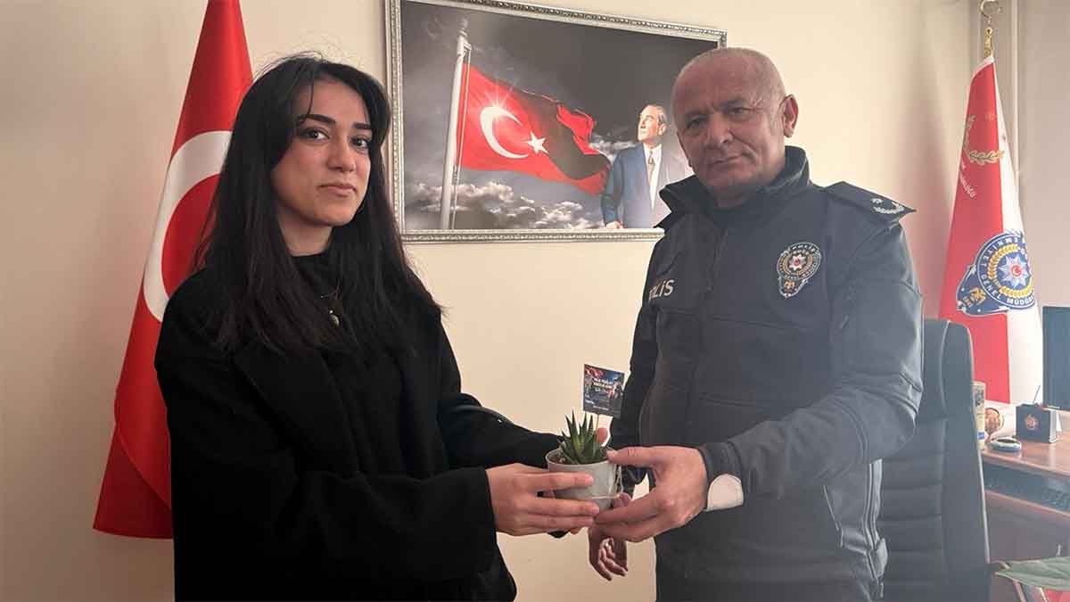 Polise Çiçekli Teşekkür3