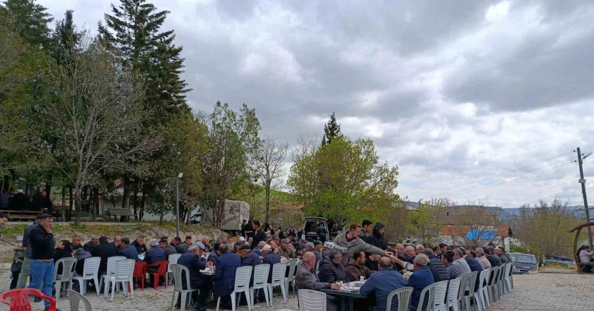 ankara beypazarinda yagmur duasi edildi 8levVnMy.jpg
