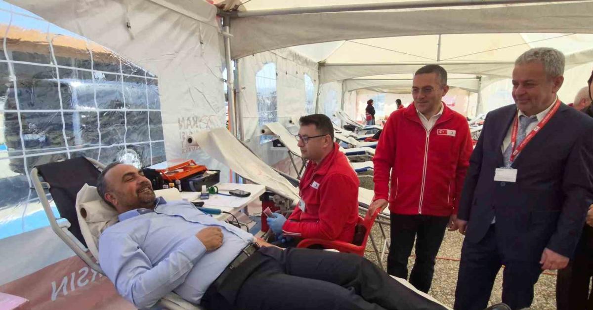 bartin universitesinden hayat kurtaran kampanya LLa4f7dK.jpg