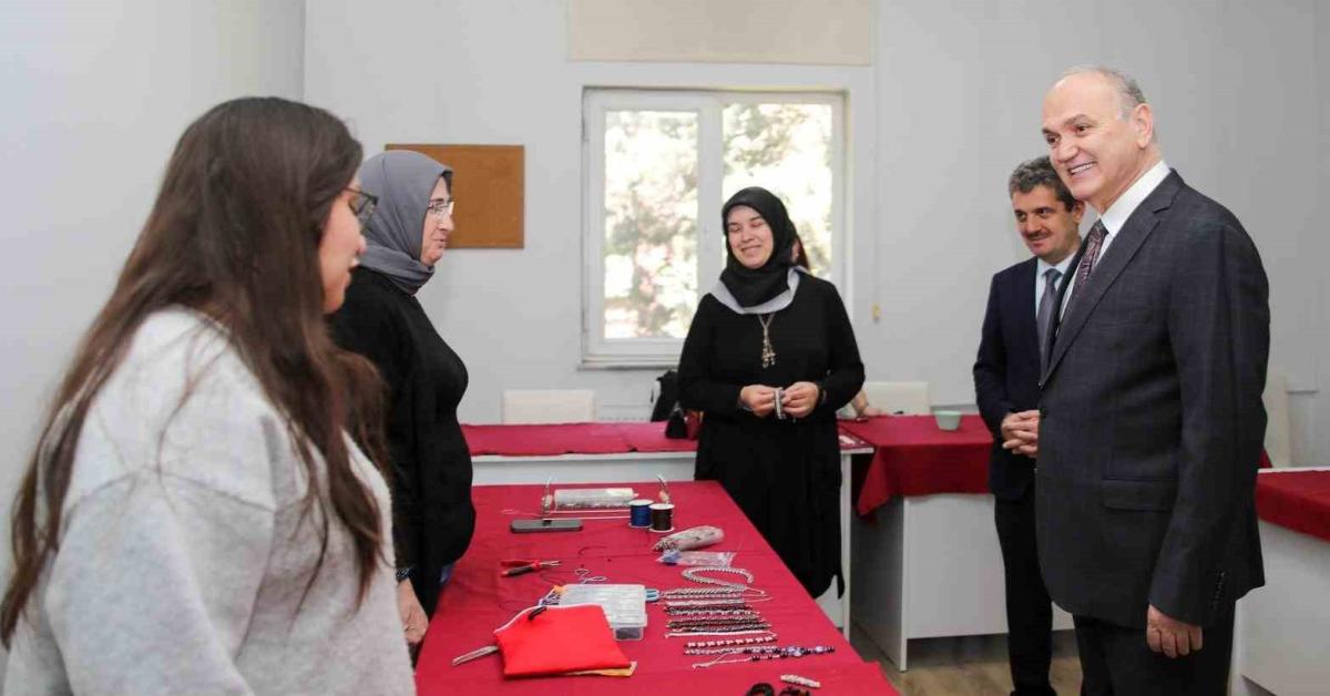 duzcede kadinlara e ticaret egitimi mujdesi ZR6ymndD.jpg