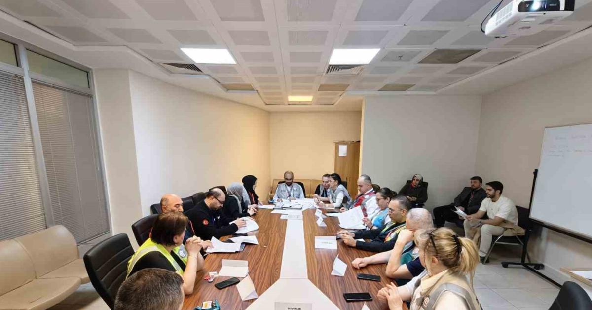 duzcede saglik hizmetlerinde acil durum hazirligi suruyor 4eGqjBHu.jpg