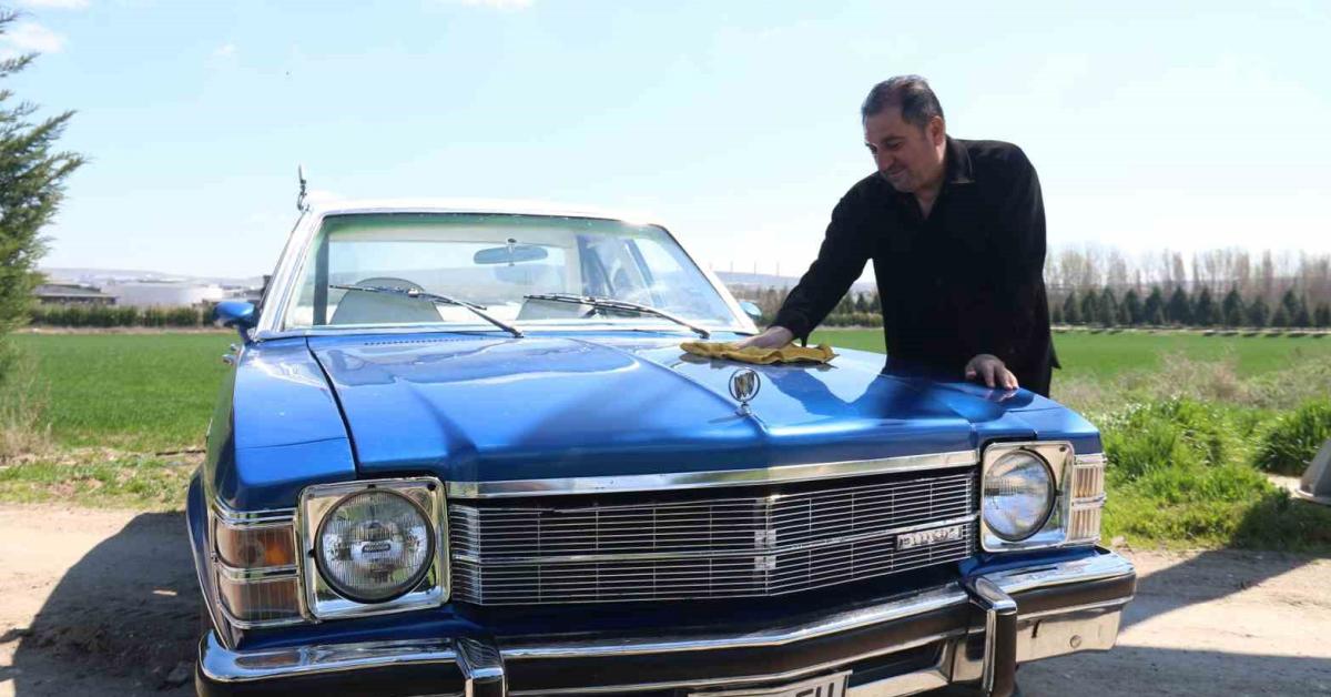 eskisehirde hurda araci klasik efsaneye donusturdu BvY52vmq.jpg