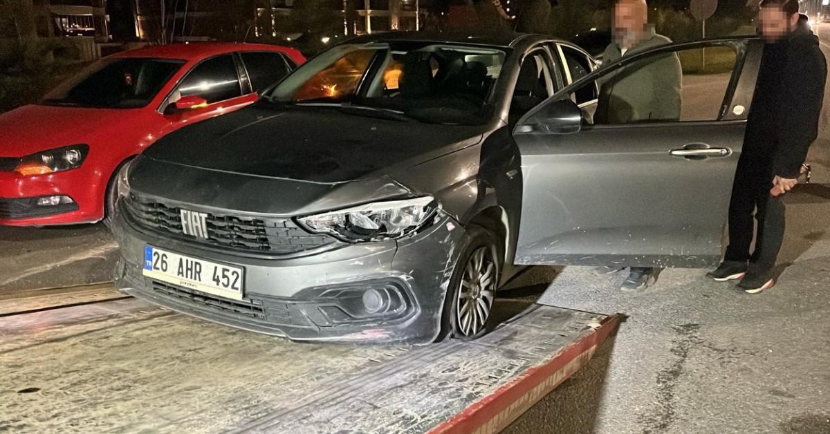 eskisehirde uyusturucu operasyonu lastiklere atesle durdurulan aractan 274 gram uyusturucu cikti 3lVseqdY.jpg