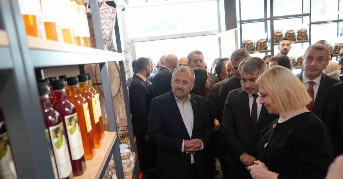 kastamonuda bir ilk kadinlar gucunu gosterdi YdJjrRRc.jpg