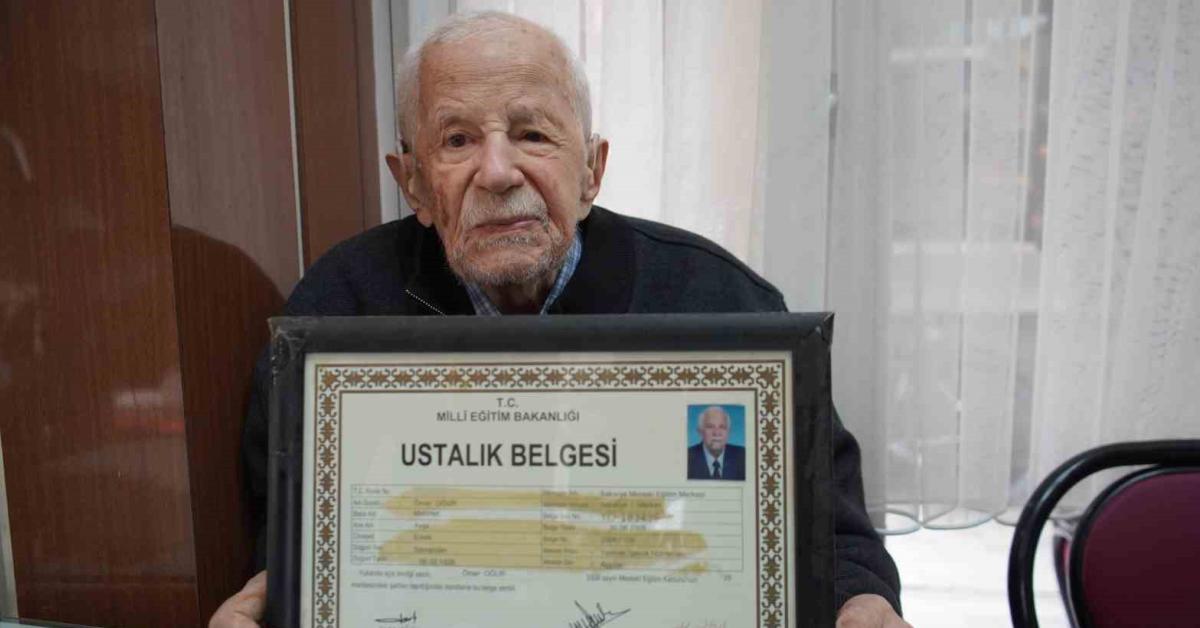 sakaryada asirlik usta 80 yildir doner kesiyor zNsbW6gi.jpg