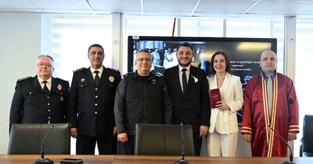 zonguldakta polis cift 10 nisanda mutluluga adim atti AxbYElPI.jpg