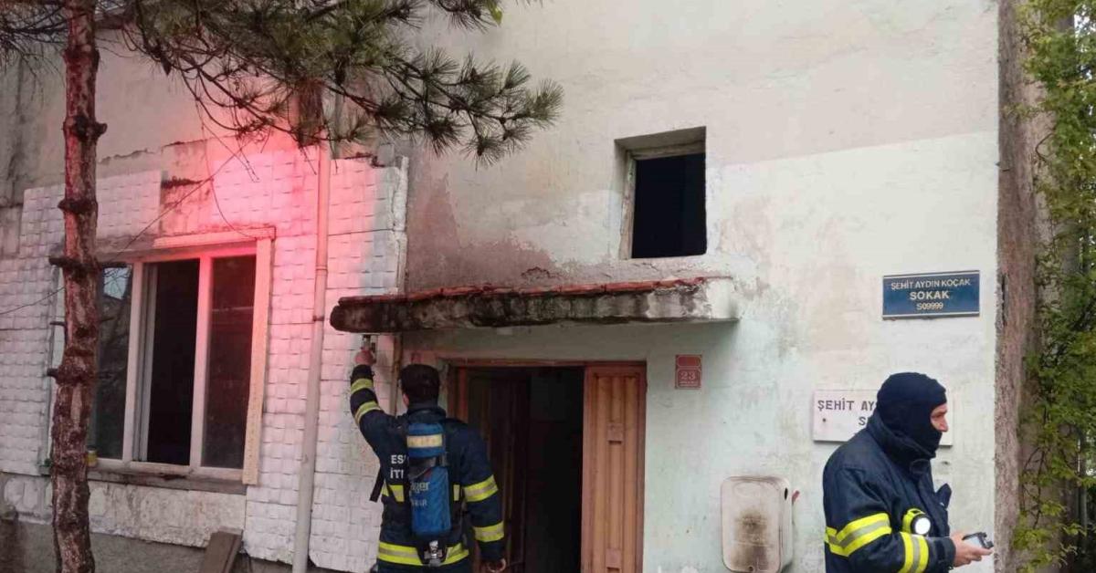 98 yasindaki unzile teyze yanginda vefat etti whjbjPBR.jpg