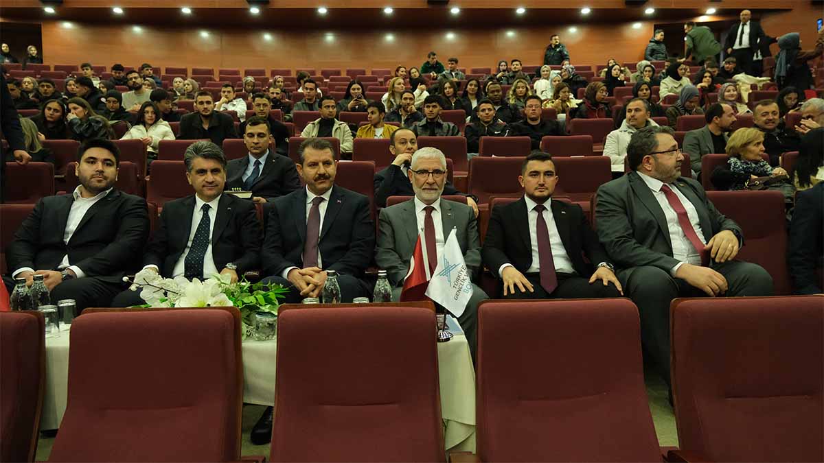 BAKAN YARDIMCISI BOLU'DA KONUŞTU